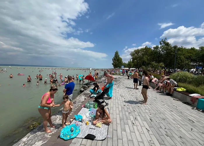 Fenyves * Balatonfenyves